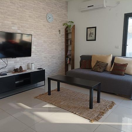 נוגה בגולן Daire Qaşrīn Dış mekan fotoğraf